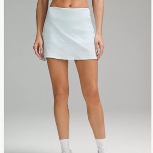 Lululemon pace rival long skirt. Size:4 Color: Sheer blue